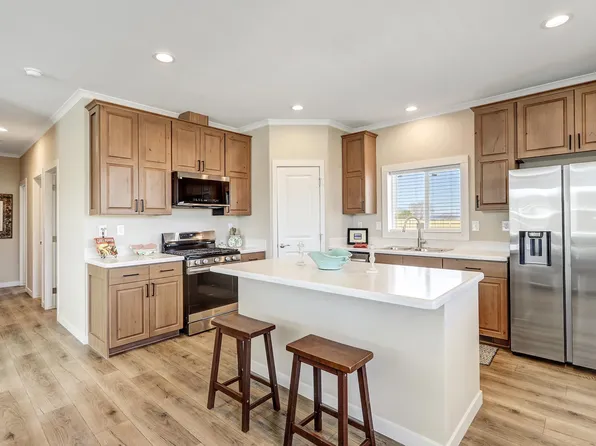 11 Camino de Mondragon, Ranchos de Taos, NM 87557