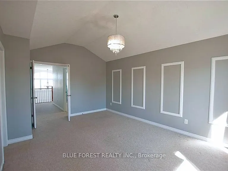 1918 Gough Ave — Photo 17