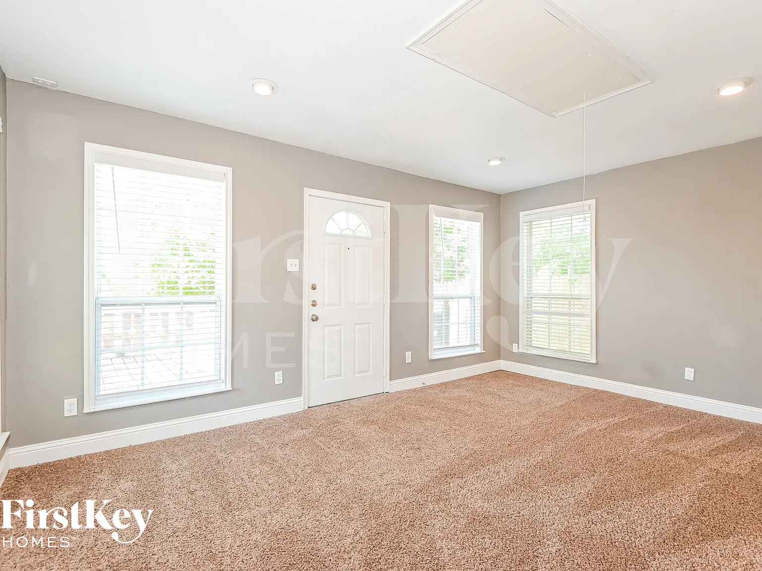 5 bed, 3.0 bath, 2185 sqft, $2,495 — Photo 2