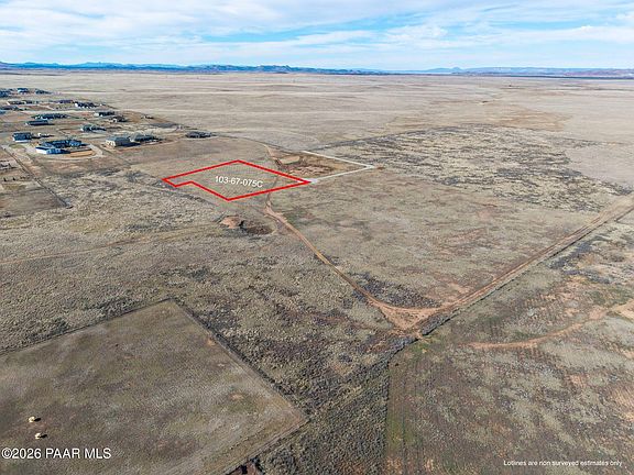 5th image of 3 E Territorial Rd