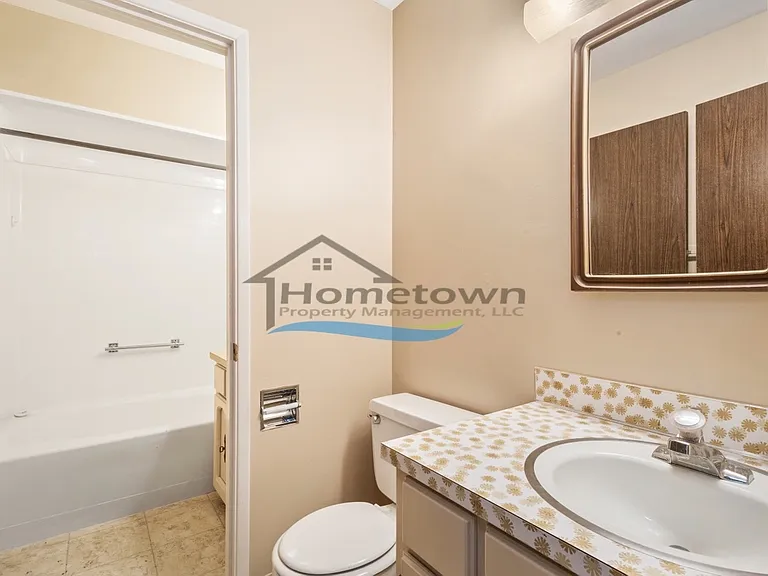 2433 E Stowe Ct #2 — Photo 8