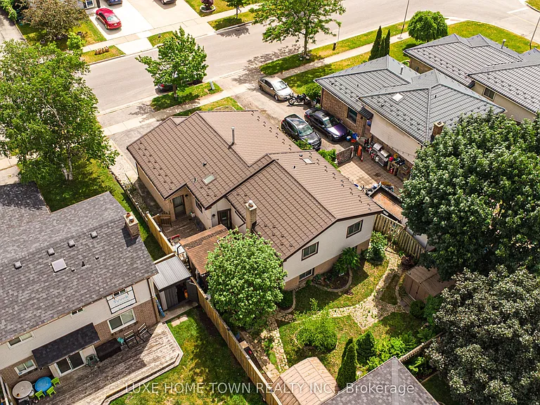 762 Railton Ave — Photo 25