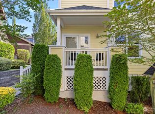 1926 18th Ave NE #B, Issaquah, WA