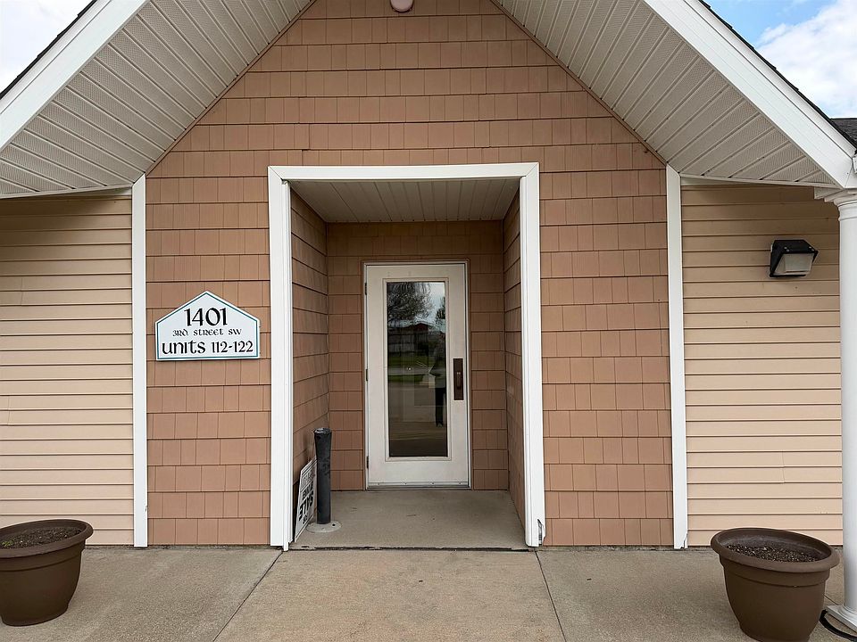 1st image of 1401 3rd St SW APT 116