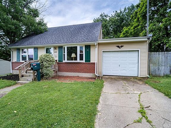 3rd image of 671 Fairhaven Dr