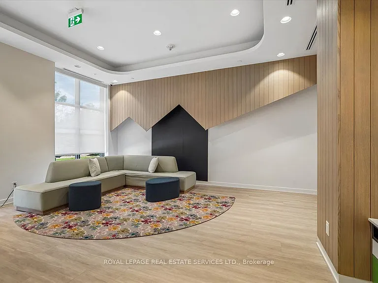 188 Fairview Mall Dr #707 — Photo 24