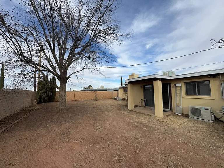 189 E James Dr — Photo 25