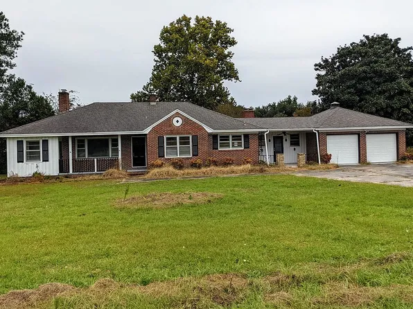 1898 Lucknow Rd, Bishopville, SC 29010
