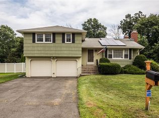 60 Boylston St N, Meriden, CT 06450