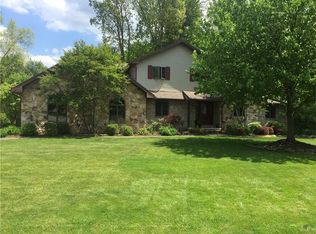 1122 Brookview Ct, Hermitage, PA 16148