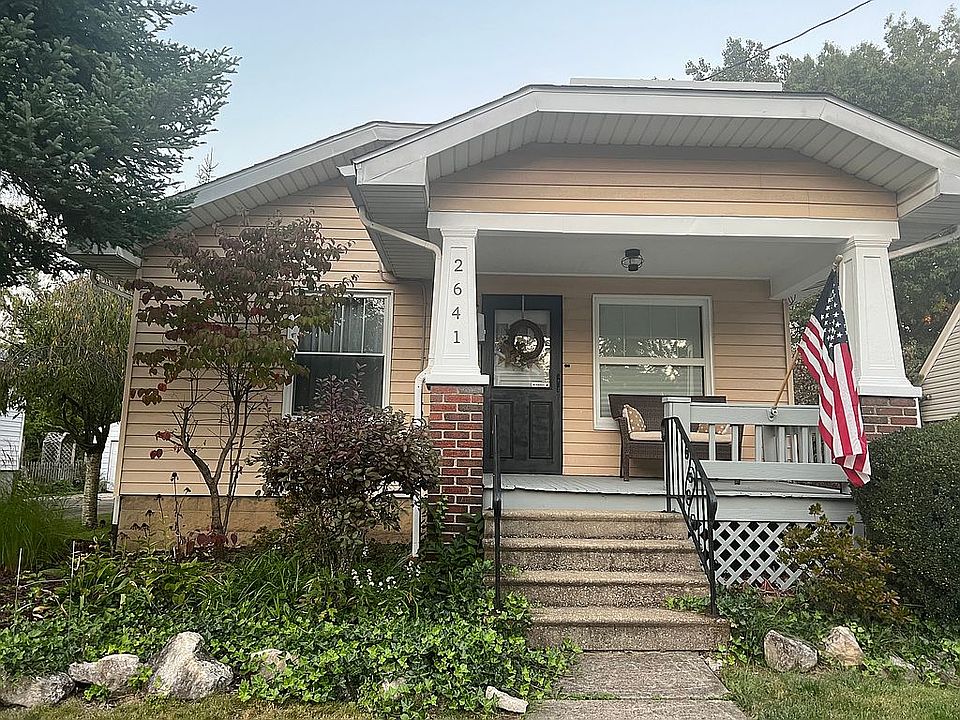 1st image of 2641 Maplewood St