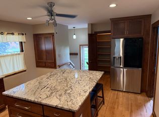 5672 S 13th St, Milwaukee, WI 53221