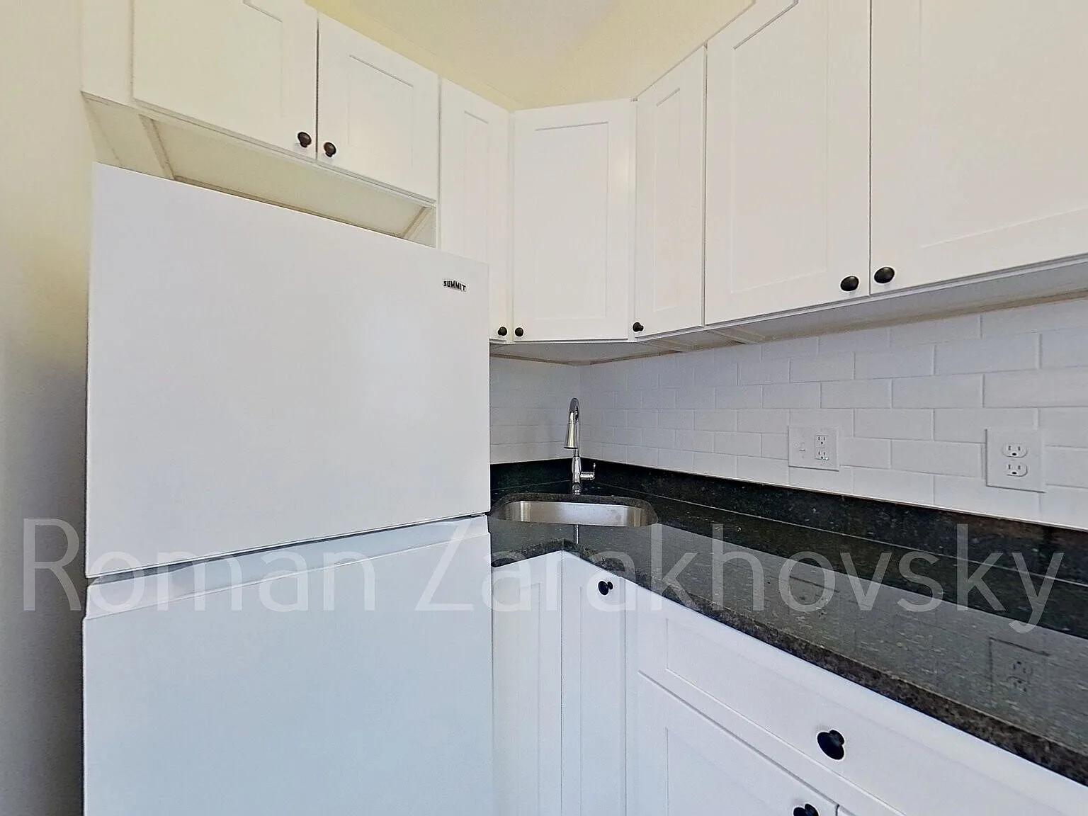 Studio, 99999 sqft, $1,950 — Photo 2