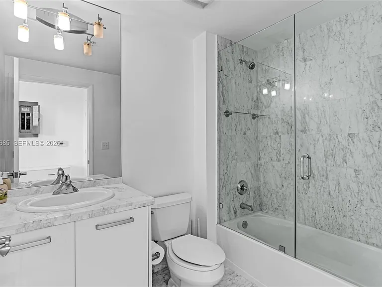 244 Biscayne Blvd #4708 — Photo 25