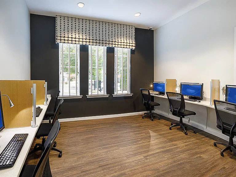 24-Hour Business Center with Computers and Wireless Printing