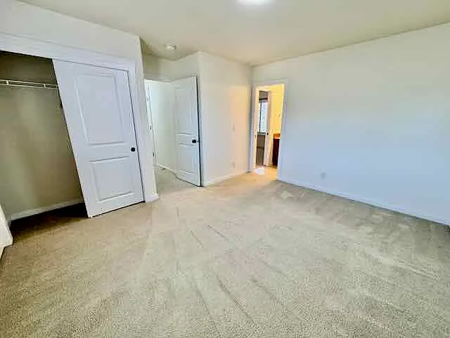 11046 SW Adele Dr — Photo 40