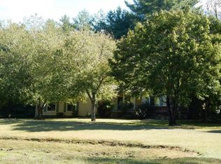 103 Willow Peak Rd, Hendersonville, NC 28739