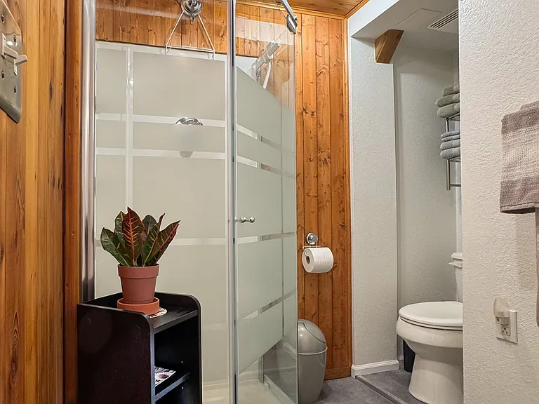1537 King St #1 — Photo 9