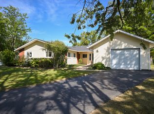 21W070 Coronet Rd, Lombard, IL 60148