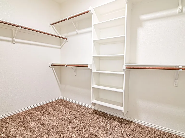 6715 Hall Of Fame Blvd — Photo 15
