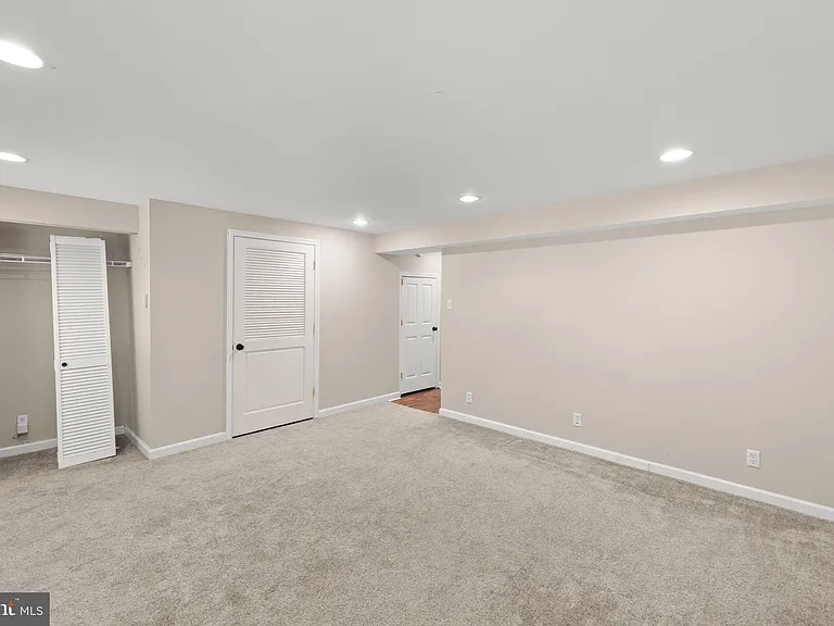 501 Tudor Dr — Photo 23