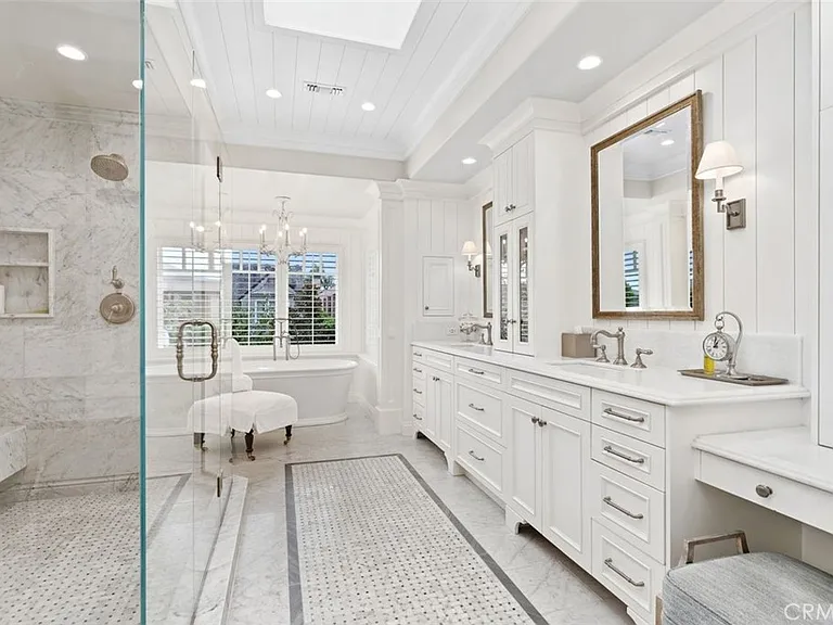 2431 Bayshore Dr — Photo 23