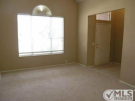 3rd image of 2521 Woodhaven Dr