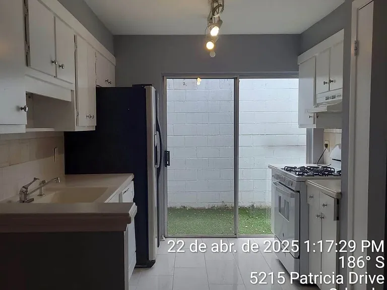 6228 Sandcrest Cir #6228 — Photo 3