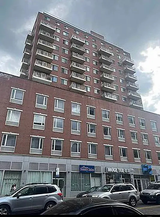 86 Canal St #8B