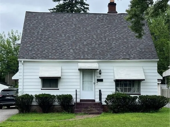 5448 South Blvd, Maple Heights, OH 44137