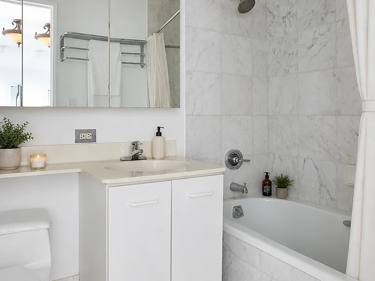 2 S End Ave #2E — Photo 3