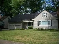 555 Belvedere Ave NE photo 1