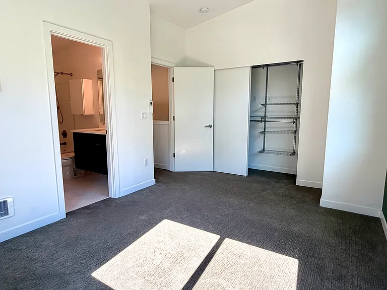 4204 S Trenton St — Photo 13