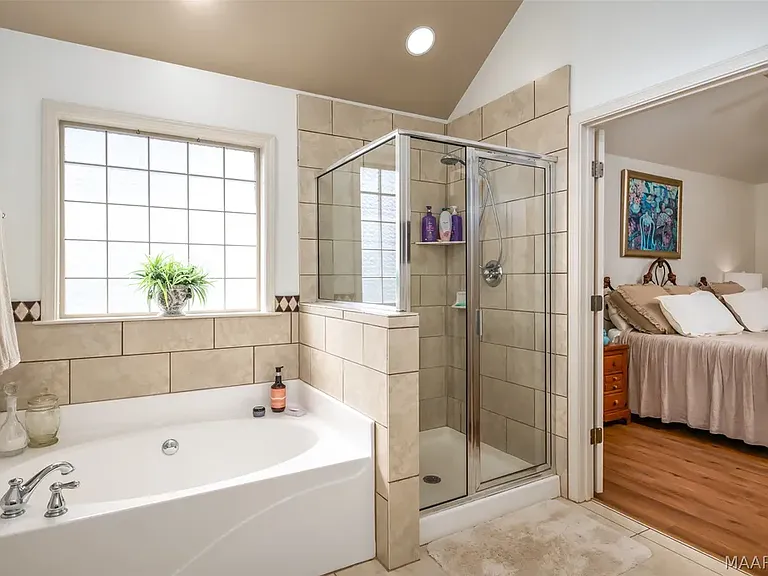 9717 Silver Bell Ct — Photo 9