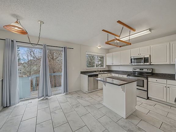 4th image of 1214 S Weldona Ln