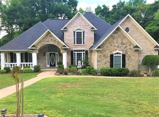 210 Dunaway Trce, Rainbow City, AL 35906