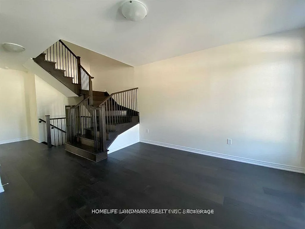 3 bed, $3,200 — Photo 2