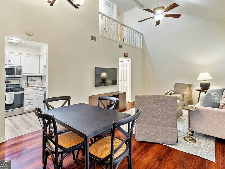 216 Flat Creek Ct — Photo 12