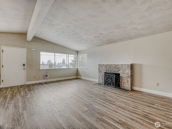 5th image of 1131 Lenore Drive