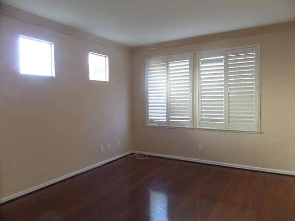 Large downstairs bonus room