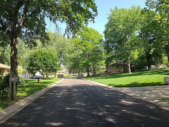 5th image of 6904 NW Pleasant View Dr