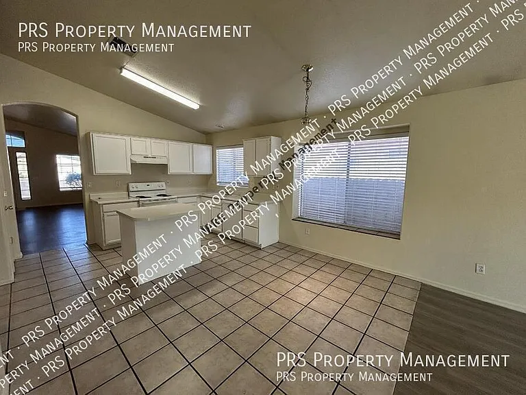 51 N Del Pueblo Pl — Photo 14