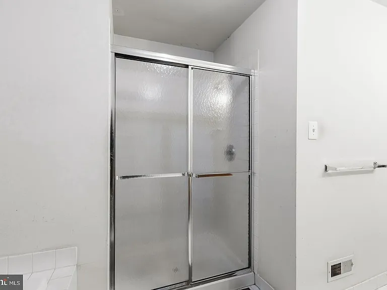 80 Chadwick Cir — Photo 31