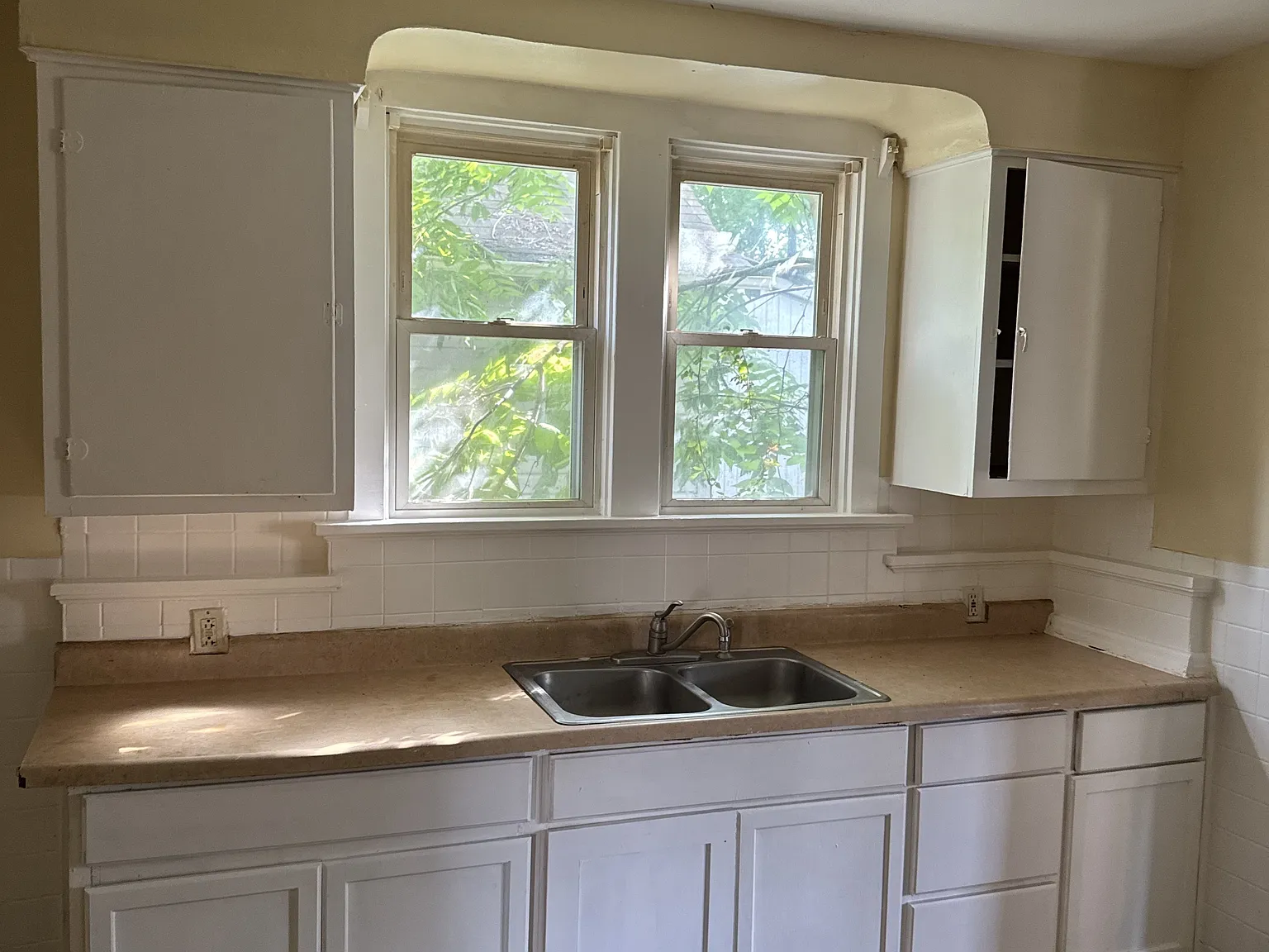 3 bed, 1221 sqft, $925 — Photo 3