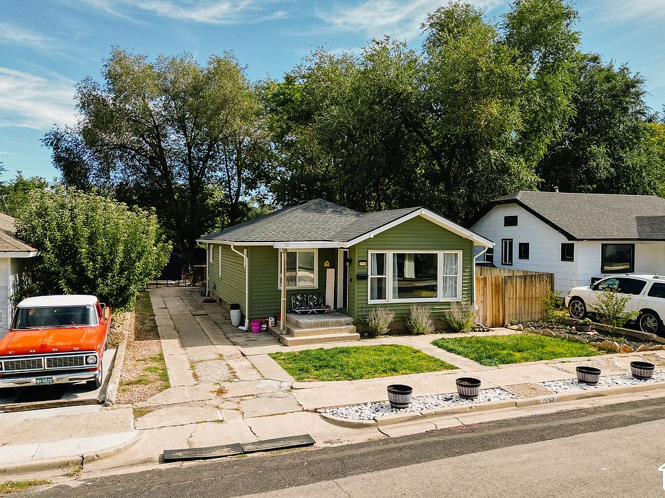 1st image of 2763 S Cyprus Ln