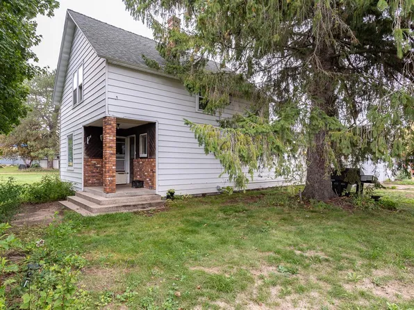 192 JEFFERSON STREET, Rosholt, WI 54473