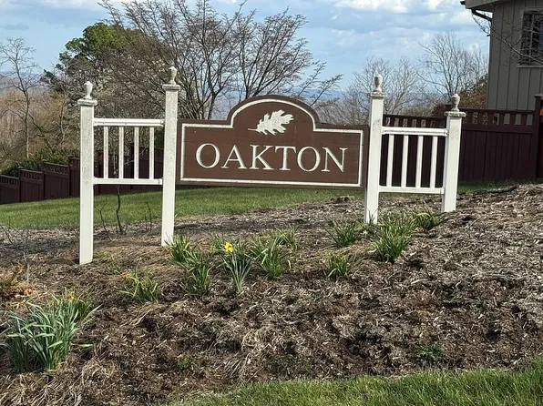 703 Somerset Pl, Blacksburg, VA 24060