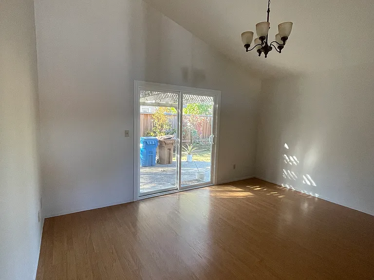 5471 Tara Dr — Photo 10