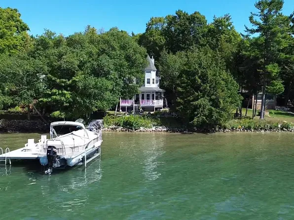 10888 Quin Sig A Mund Ln, Central Lake MI