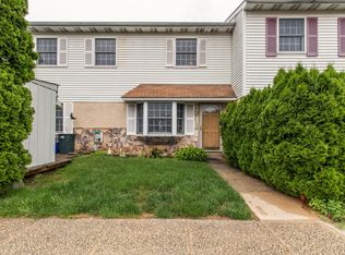 1712 Whitpain Hls, Blue Bell, PA 19422